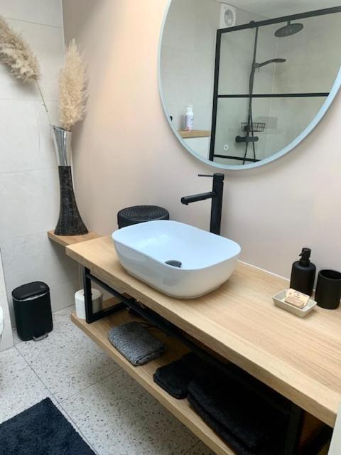 Het Atelier, Sfeervolle B&B Compleet Appartement In Hartje سْتابهورست المظهر الخارجي الصورة